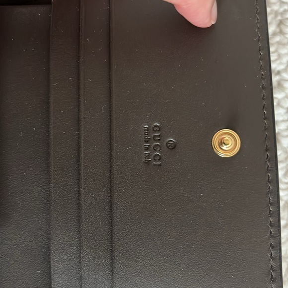 Authentic Gucci signature wallet ✨ - Picture 5 of 5